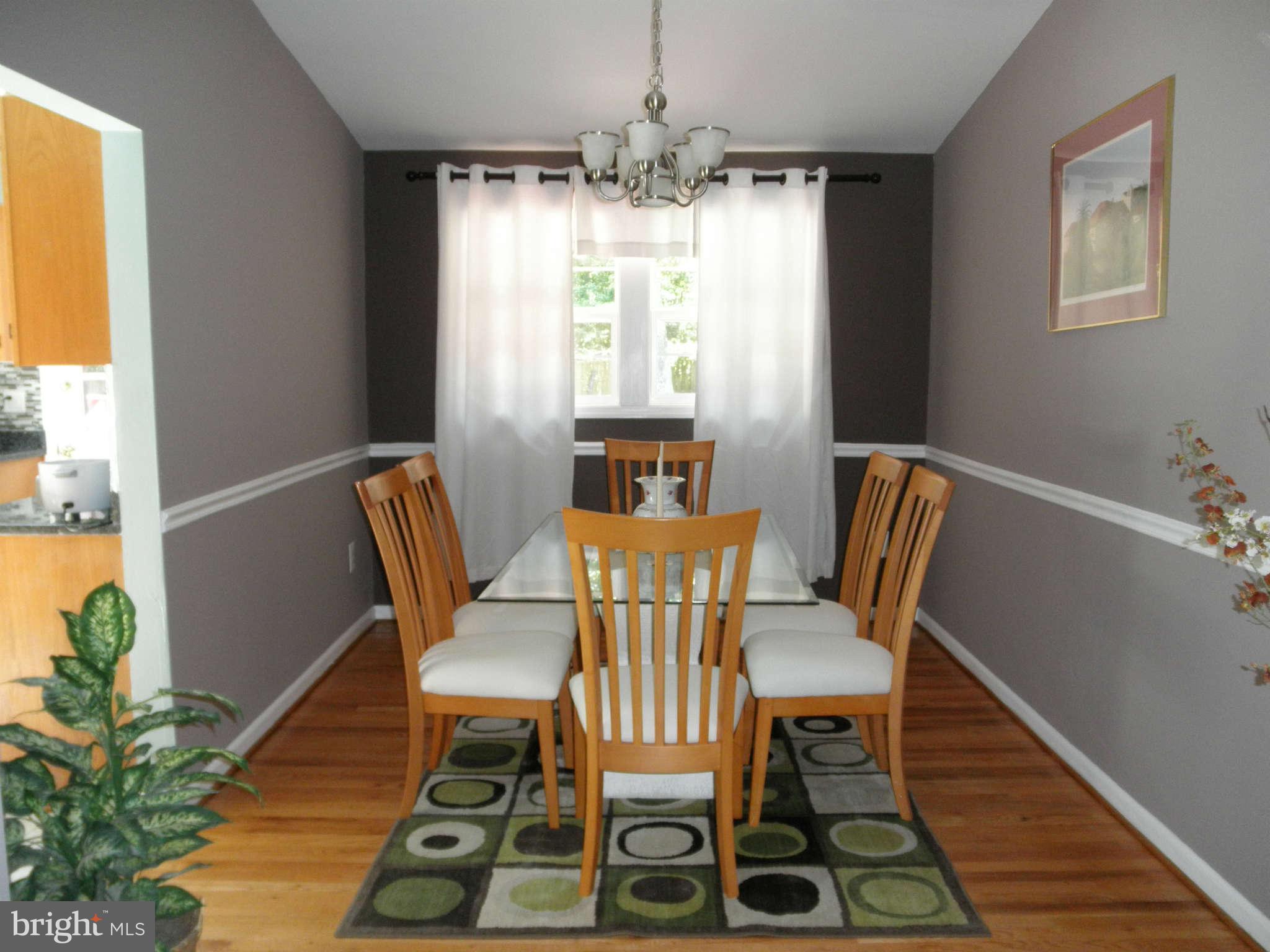 2009 Cradock Street Silver Spring, MD 20905 - Photo 7 of 28 Dining Room