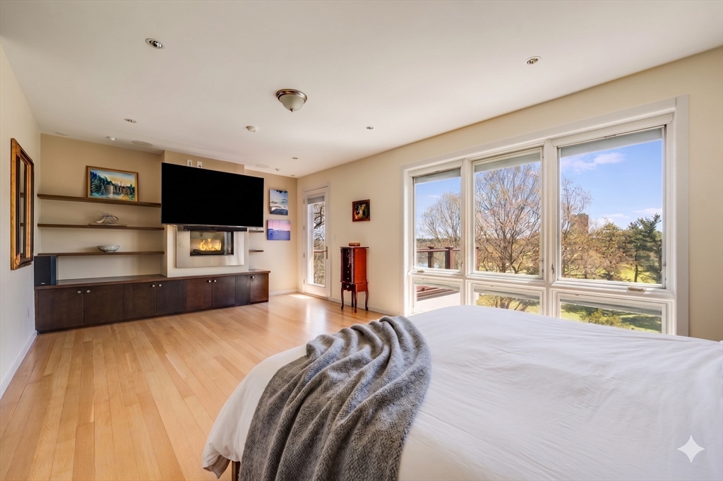 2 Blanchard Road Cambridge, MA 02138 - Photo 21 of 42