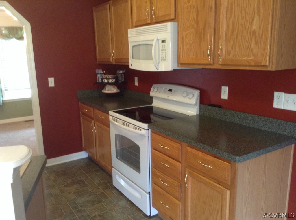 5412 Takach Road Prince George, VA 23875 - Photo 3 of 24 a utility room with dryer and washer