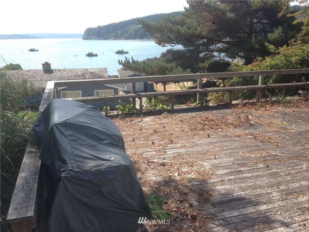2210 Wagner Road Camano Island, WA 98282 - Photo 3 of 8 Gallery Image 3