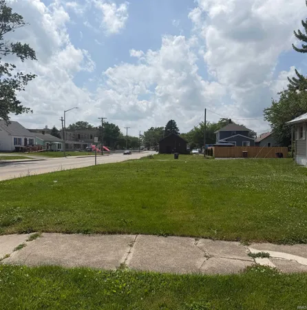 $22,000 | 3422 Central Drive, Fort Wayne, IN 46806