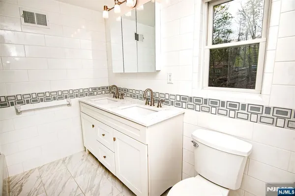 $729,900 | 352 Billington Road, Teaneck, NJ 07666