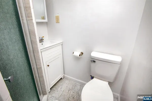 $729,900 | 352 Billington Road, Teaneck, NJ 07666