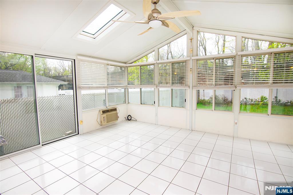 352 Billington Road Teaneck, NJ 07666 - Photo 7 of 32