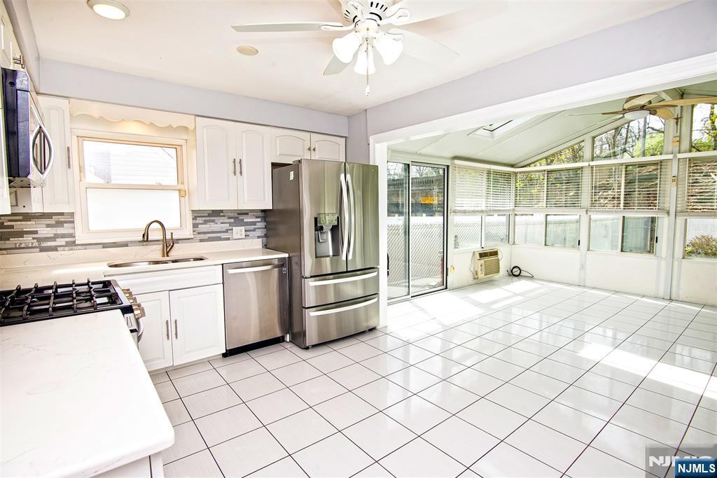 352 Billington Road Teaneck, NJ 07666 - Photo 10 of 32