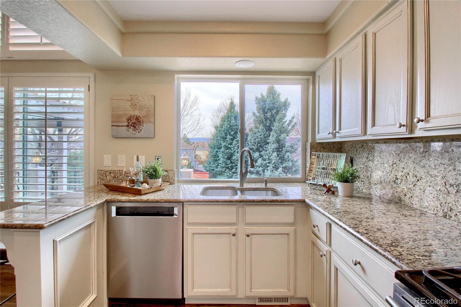 2014 Fox Fire Street Highlands Ranch, CO 80129 - Photo 8 of 35 Gallery Image 8