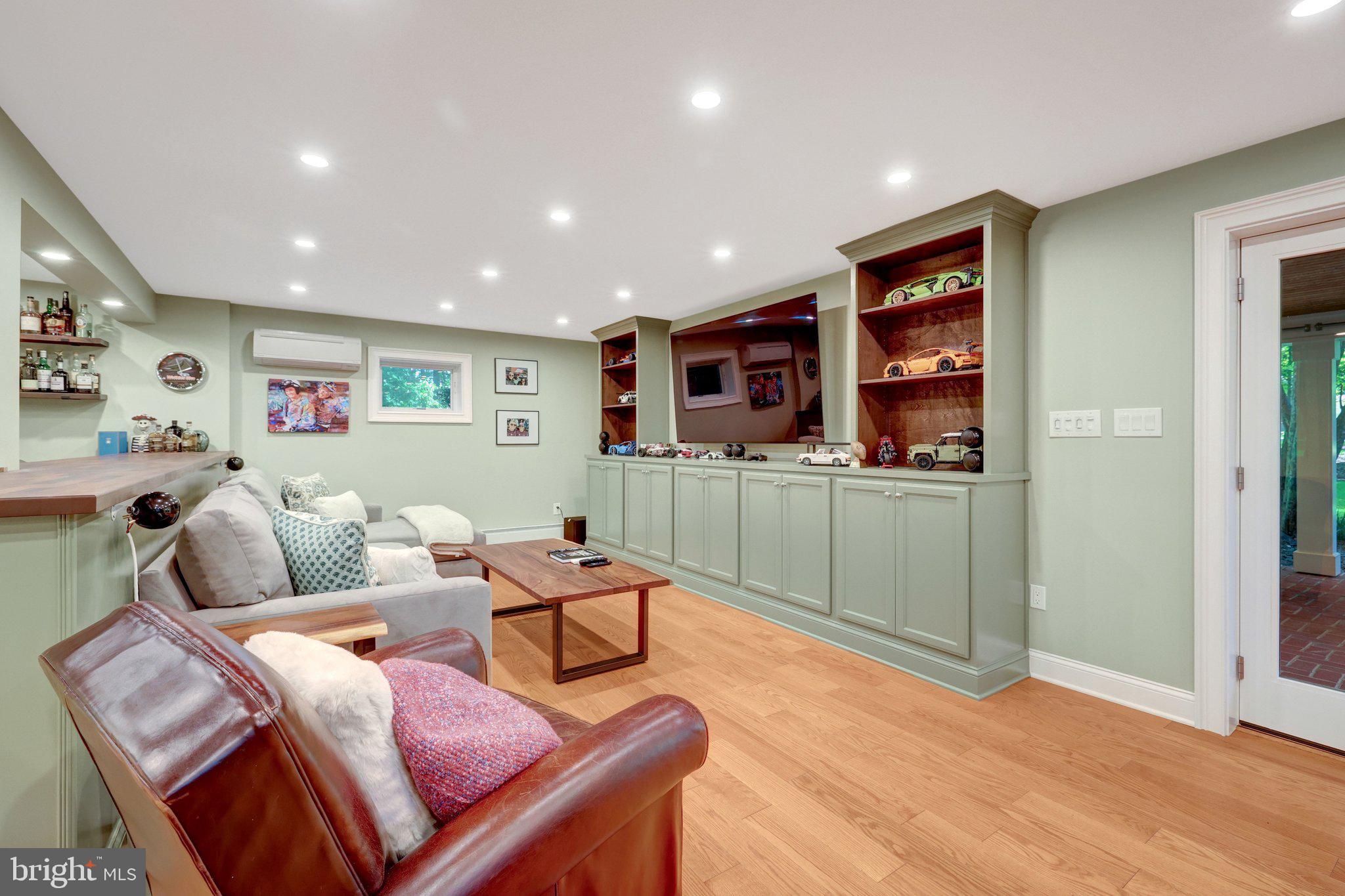 10015 Saddle Road Vienna, VA 22181 - Photo 67 of 86 Gallery Image 67