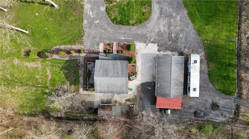 1597 Lakeview Road Jamestown, PA 16134 - Photo 3 of 19 Gallery Image 3