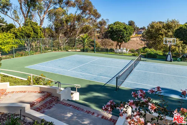 a view of a tennis court