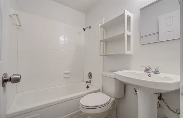 $315,000 | 15216 Wickbriar Drive, Houston, TX 77053