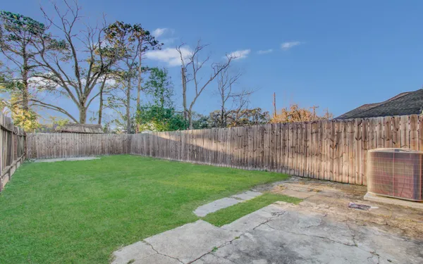 $315,000 | 15216 Wickbriar Drive, Houston, TX 77053