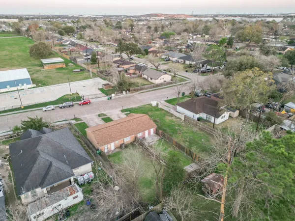 $315,000 | 15216 Wickbriar Drive, Houston, TX 77053