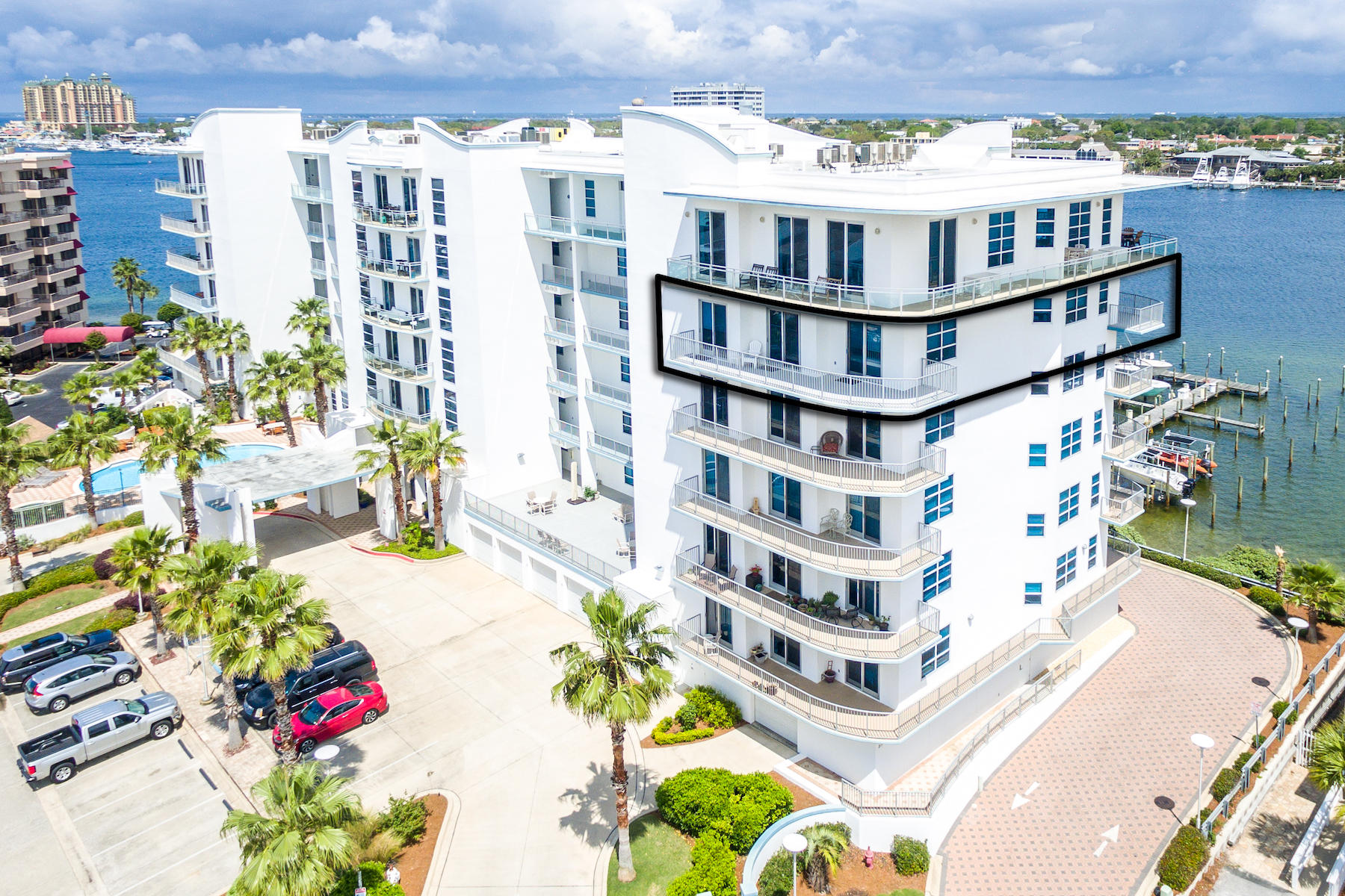 211 Durango Road, Unit 617 Destin, FL 32541 - Photo 1 of 56 a view of a large building