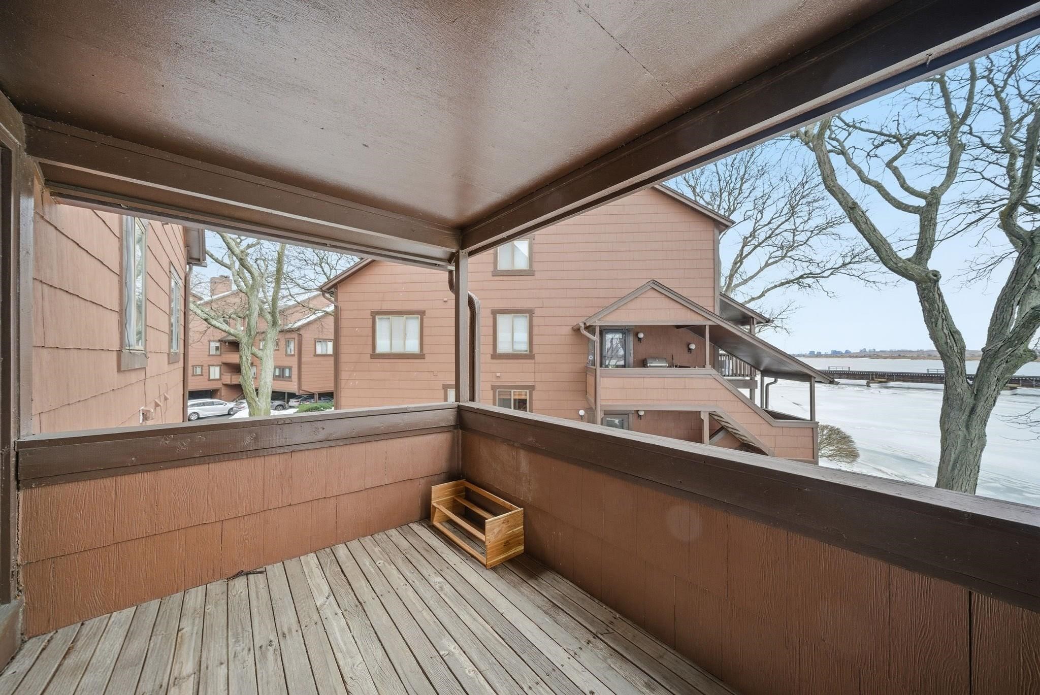 274 Sunset Key, Unit 274 Secaucus, NJ 07094 - Photo 36 of 50 a view of a house with a large window