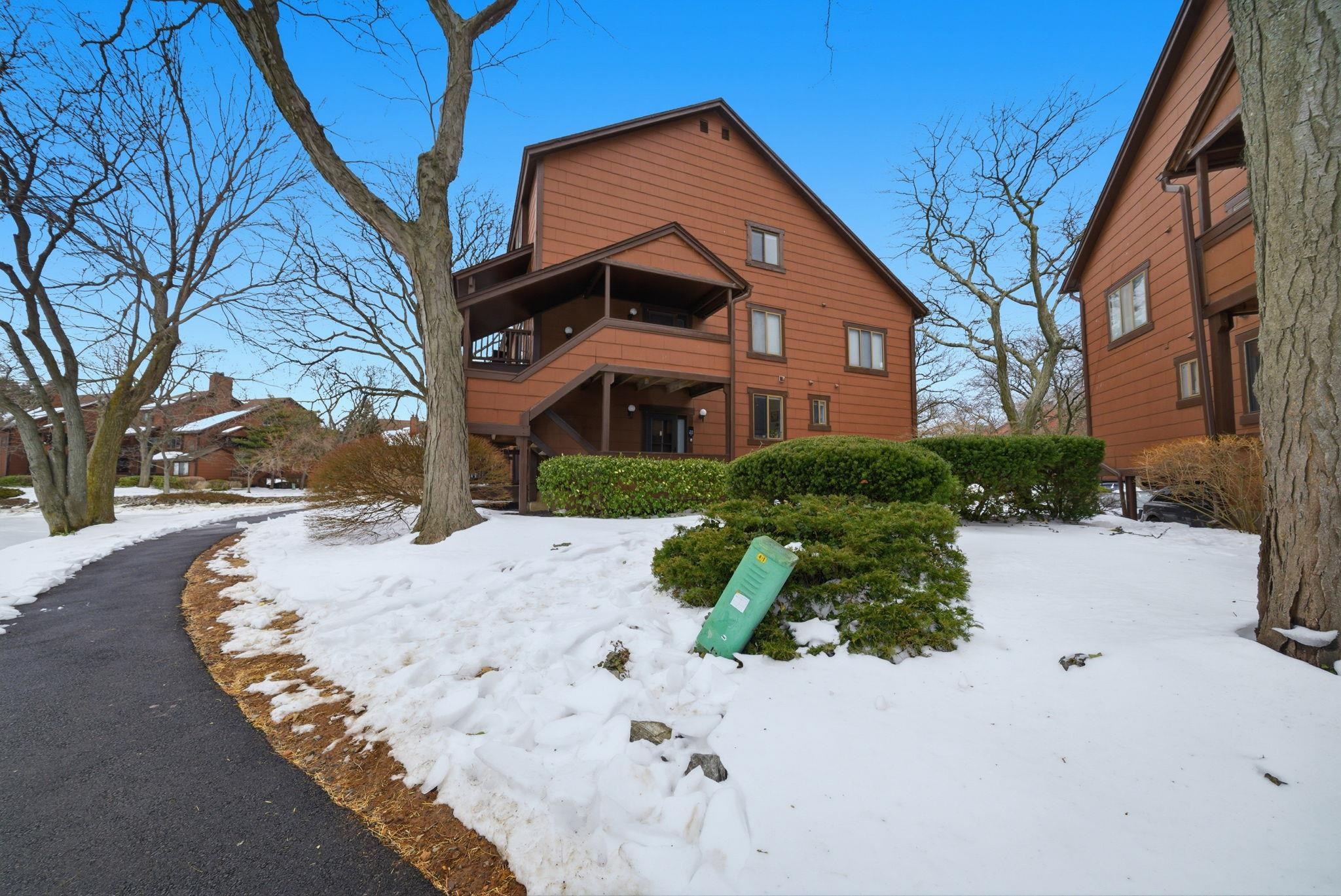 274 Sunset Key, Unit 274 Secaucus, NJ 07094 - Photo 38 of 50 a front view of a house with a yard