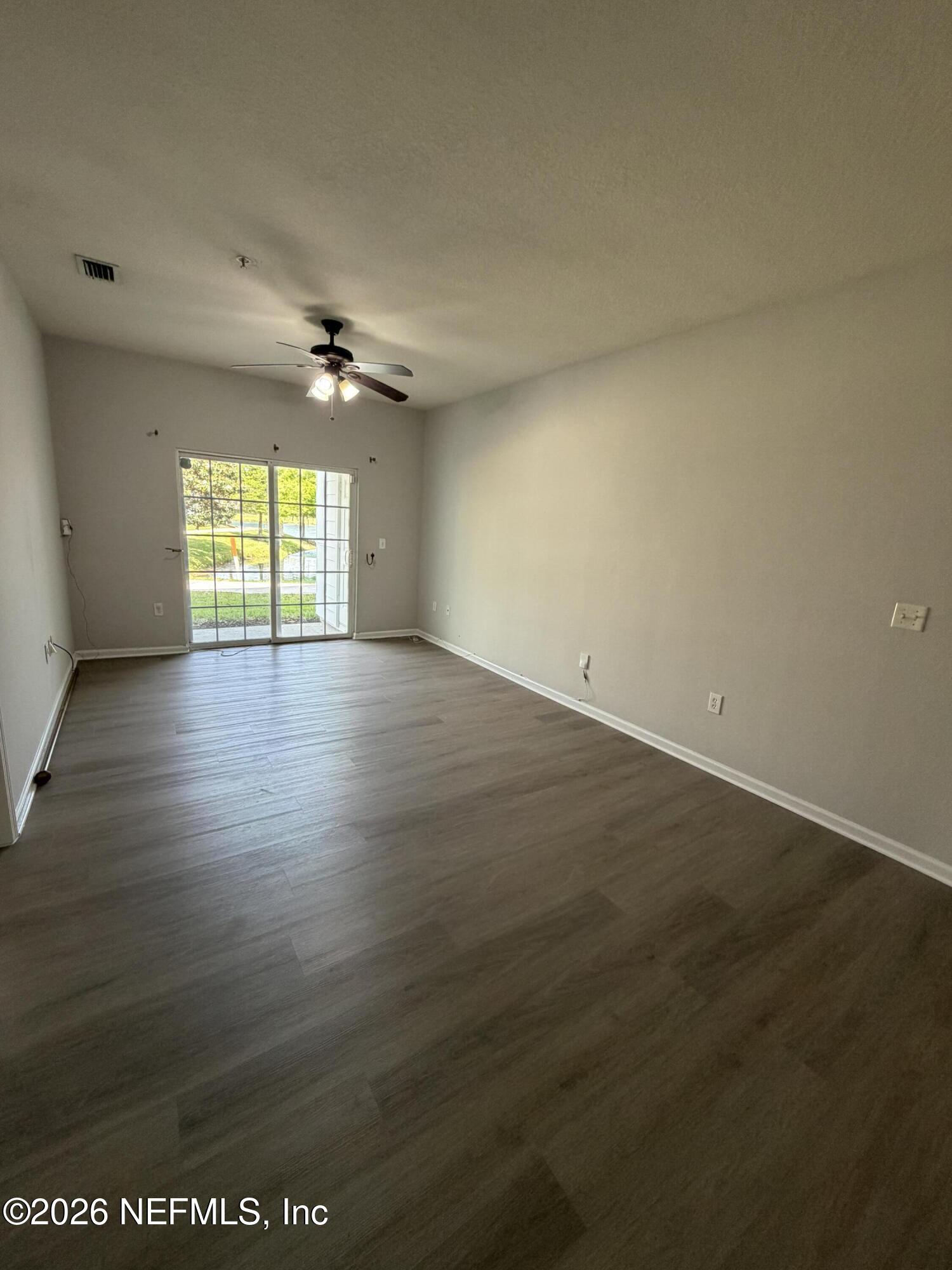 8201 Green Parrot Road, Unit 106 Jacksonville, FL 32256 - Photo 15 of 53 IMG_9546