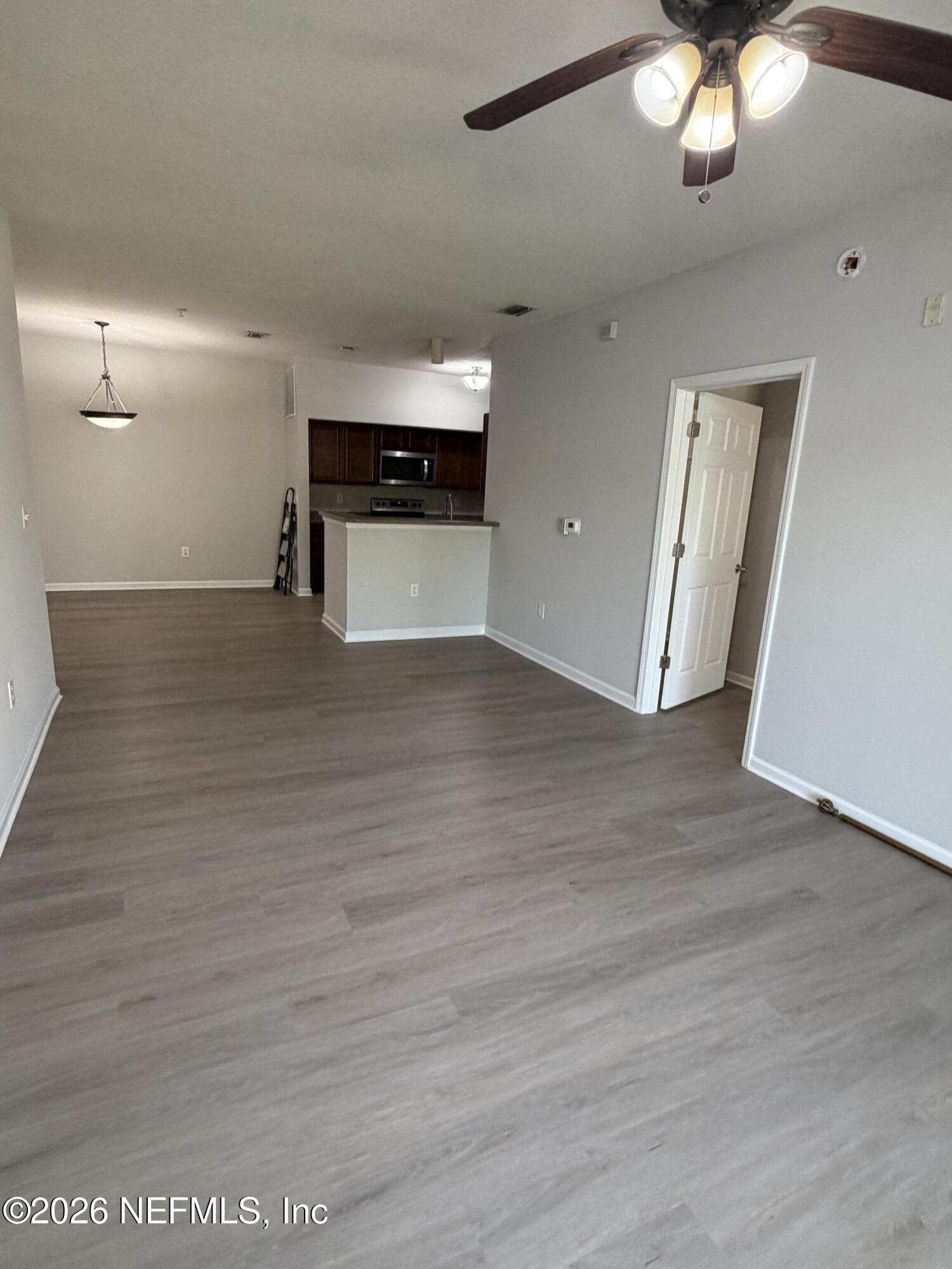 8201 Green Parrot Road, Unit 106 Jacksonville, FL 32256 - Photo 18 of 53 IMG_9549