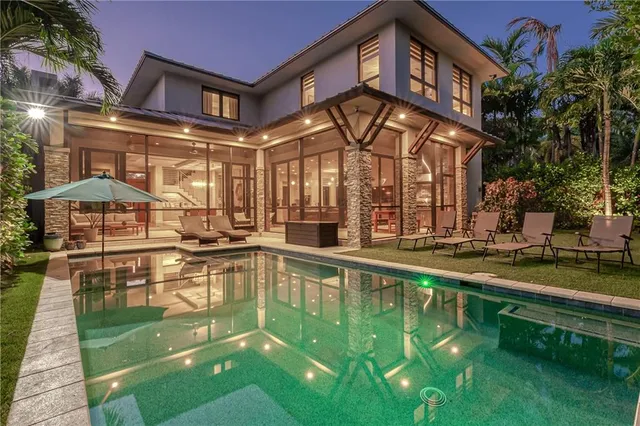 a house view with a outdoor space