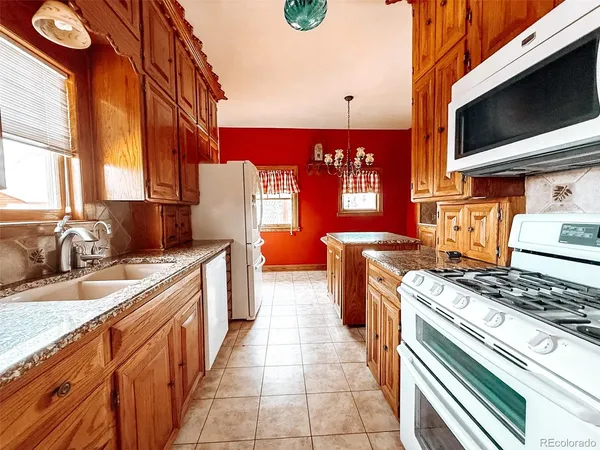 $260,000 | 204 West Ash Street, Walsh, CO 81090