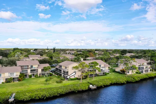 $2,300 | 9170 Southeast Riverfront Terrace, Unit E, Jupiter, FL 33469