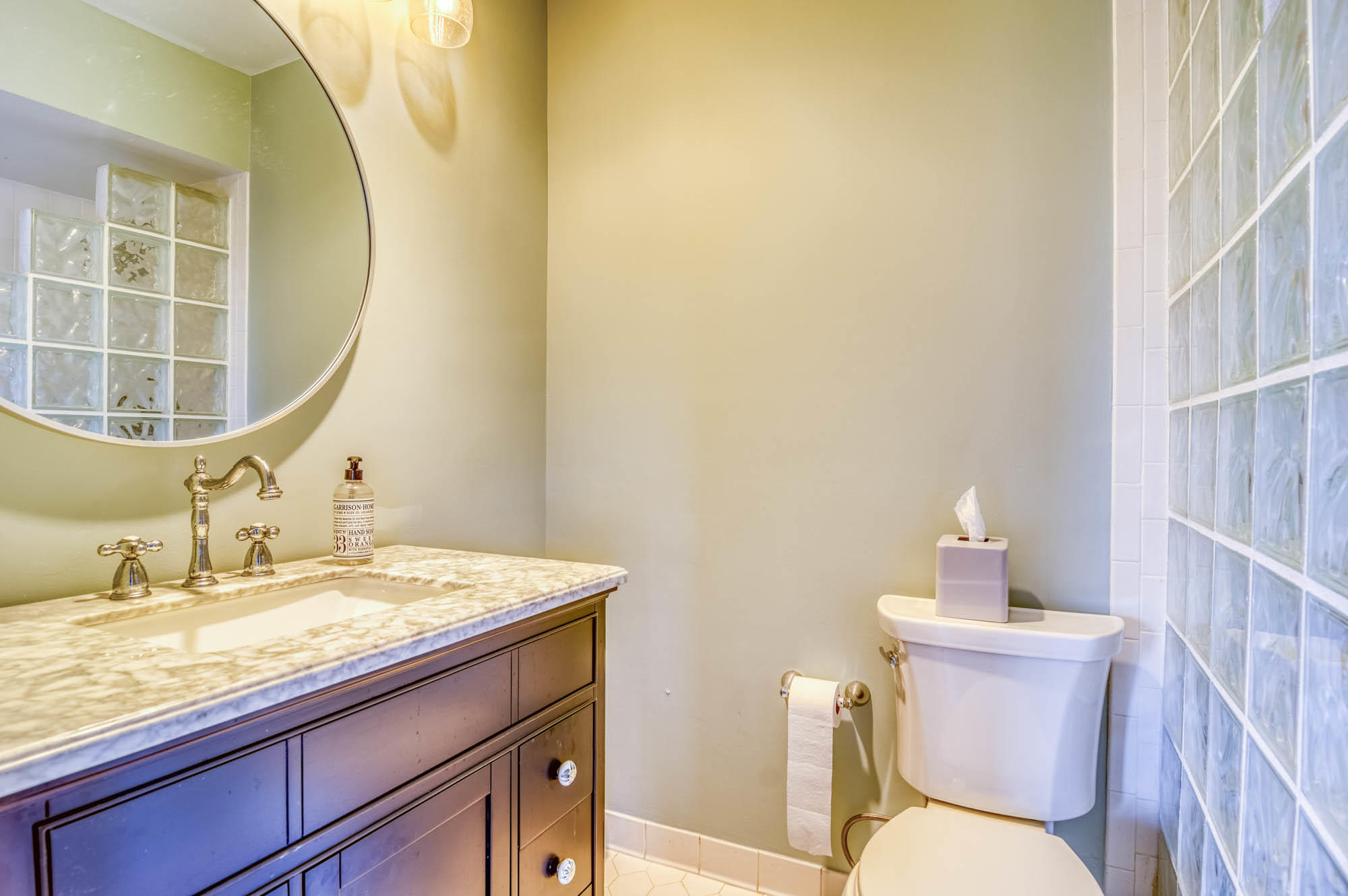 9170 Southeast Riverfront Terrace, Unit E Jupiter, FL 33469 - Photo 13 of 33 13