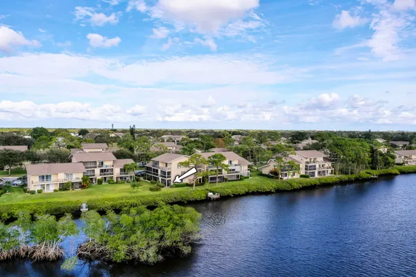 $2,300 | 9170 Southeast Riverfront Terrace, Unit E, Jupiter, FL 33469