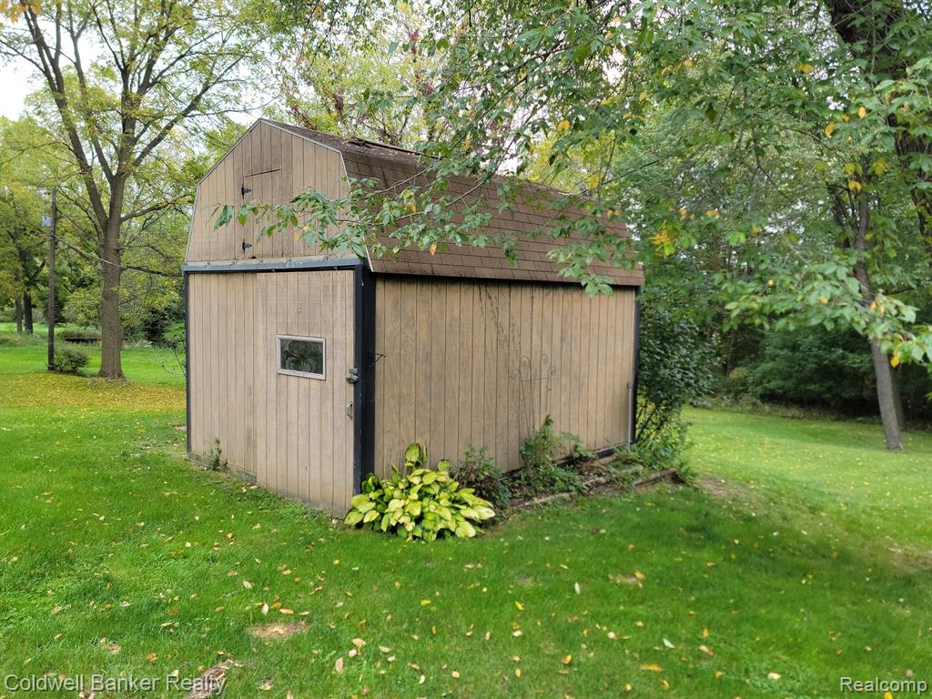 530 Garrison Road Owosso, MI 48867 - Photo 8 of 51
