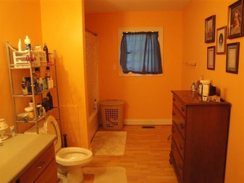 202 Luther Land Road Seneca, SC 29672 - Photo 18 of 25 Gallery Image 18