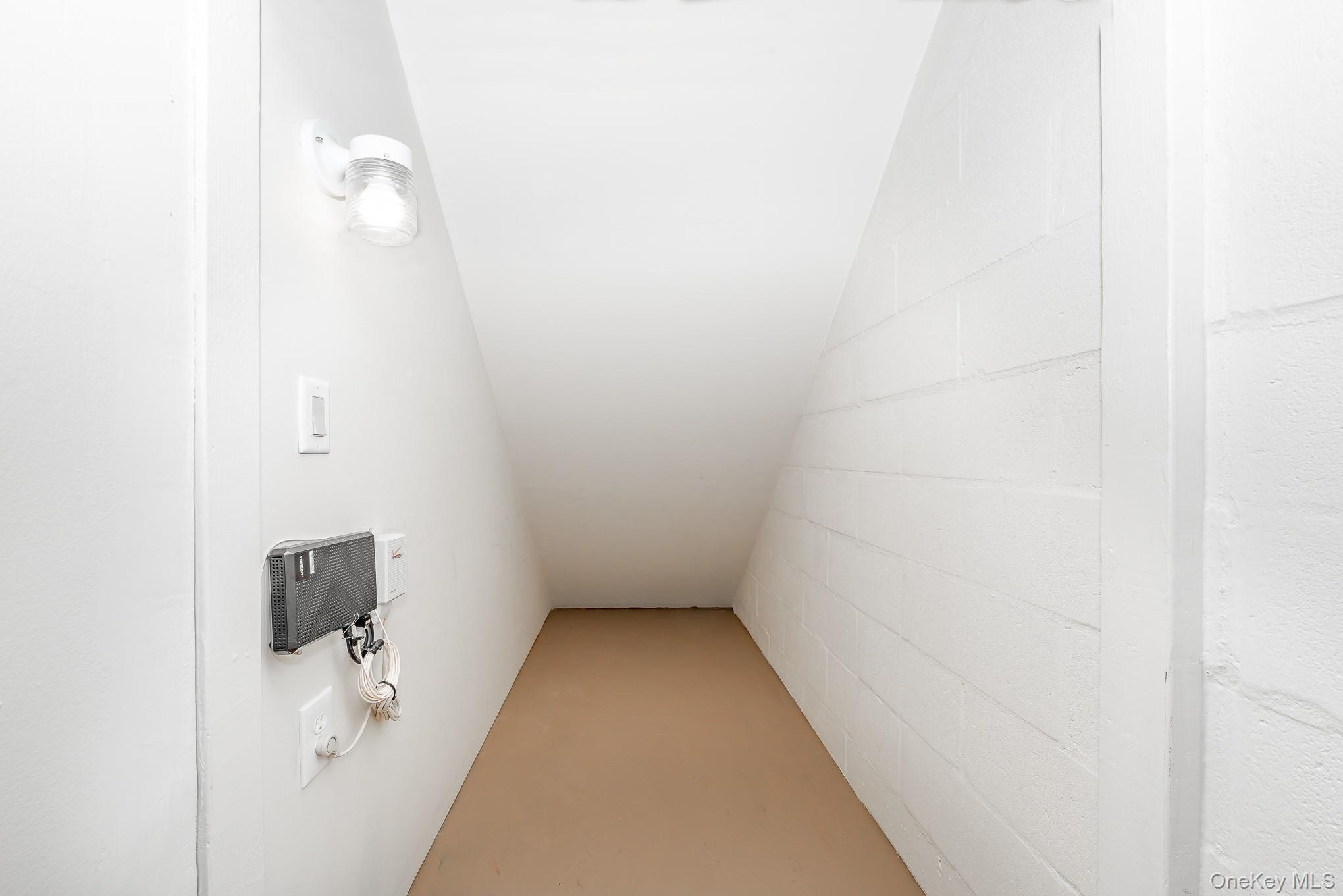 1233 Melville Road, Unit 60 Jericho, NY 11753 - Photo 17 of 21