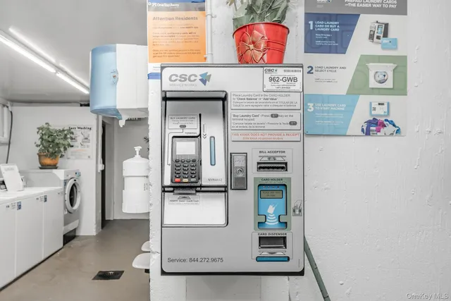 $369,000 | 1233 Melville Road, Unit 60, Jericho, NY 11753