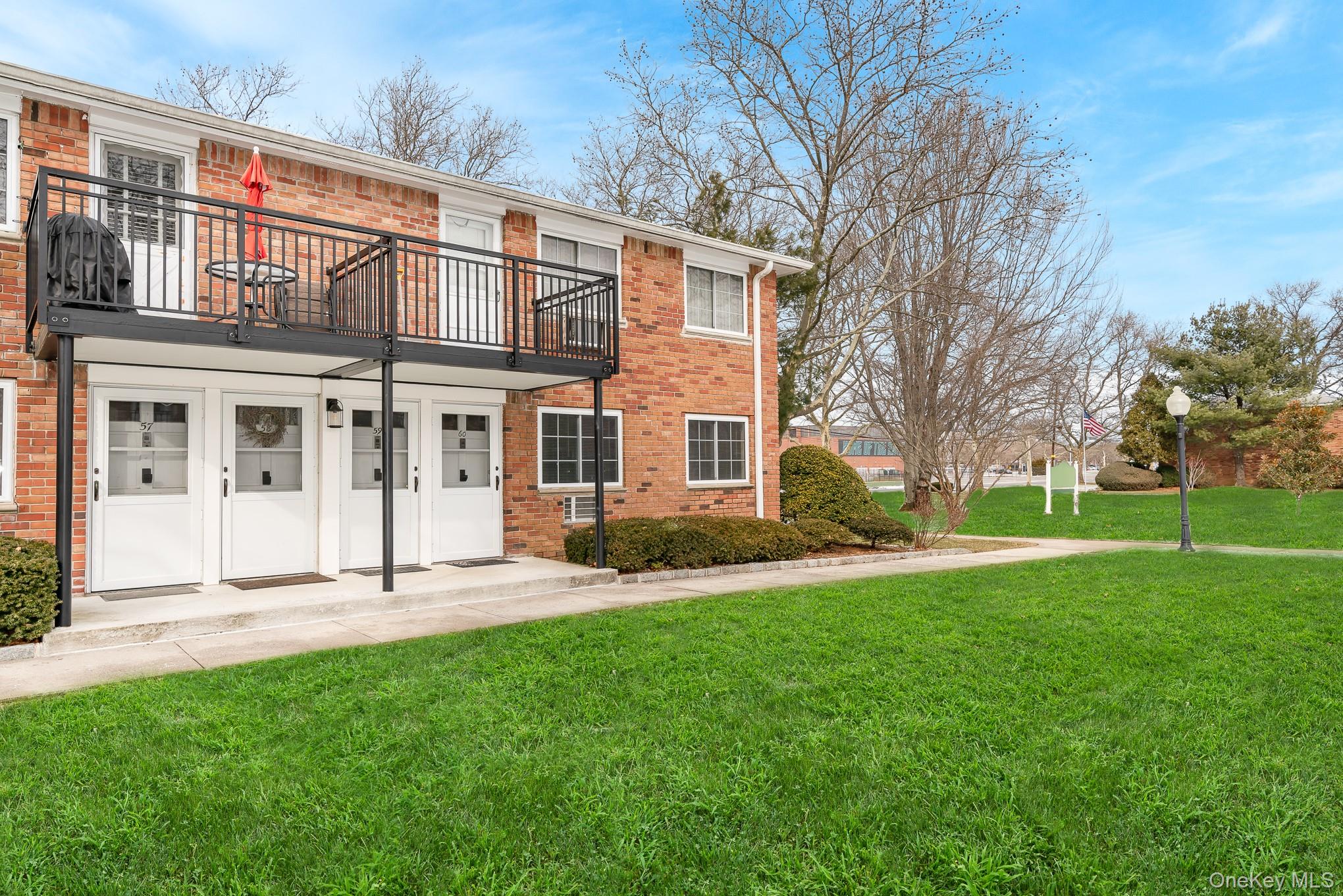 1233 Melville Road, Unit 60 Jericho, NY 11753 - Photo 4 of 21