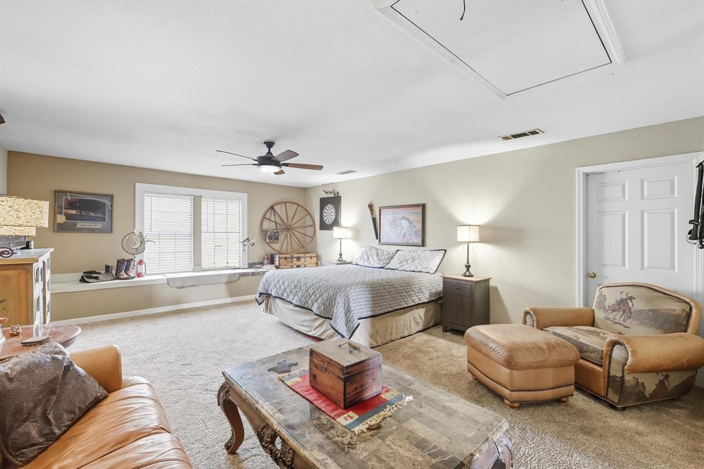 10594 Sam Reynolds Road Justin, TX 76247 - Photo 27 of 40