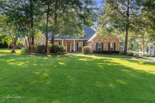 $1,190,000 | 1215 Bay Ridge Drive, Benton, LA 71006