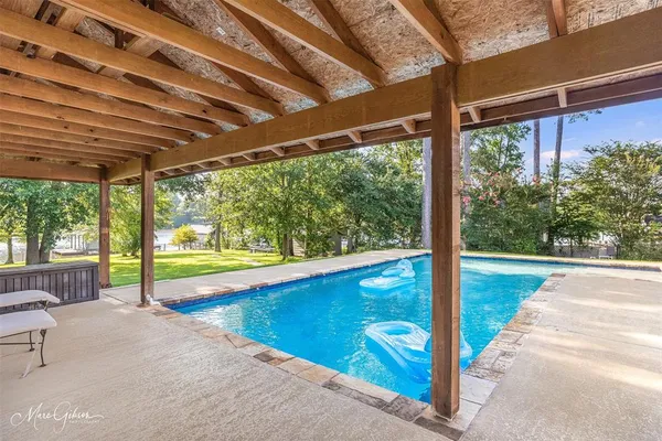 $1,190,000 | 1215 Bay Ridge Drive, Benton, LA 71006