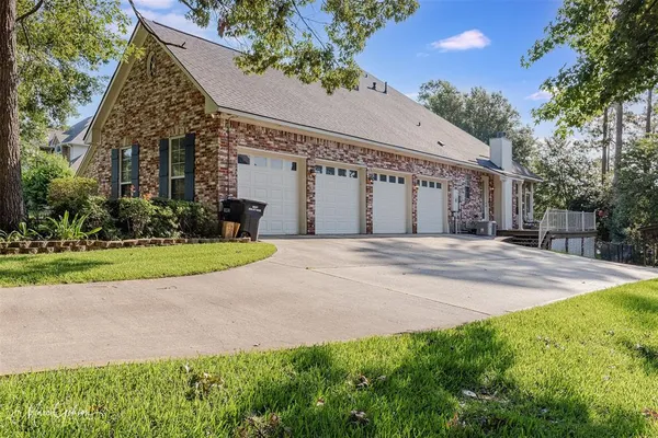 $1,190,000 | 1215 Bay Ridge Drive, Benton, LA 71006