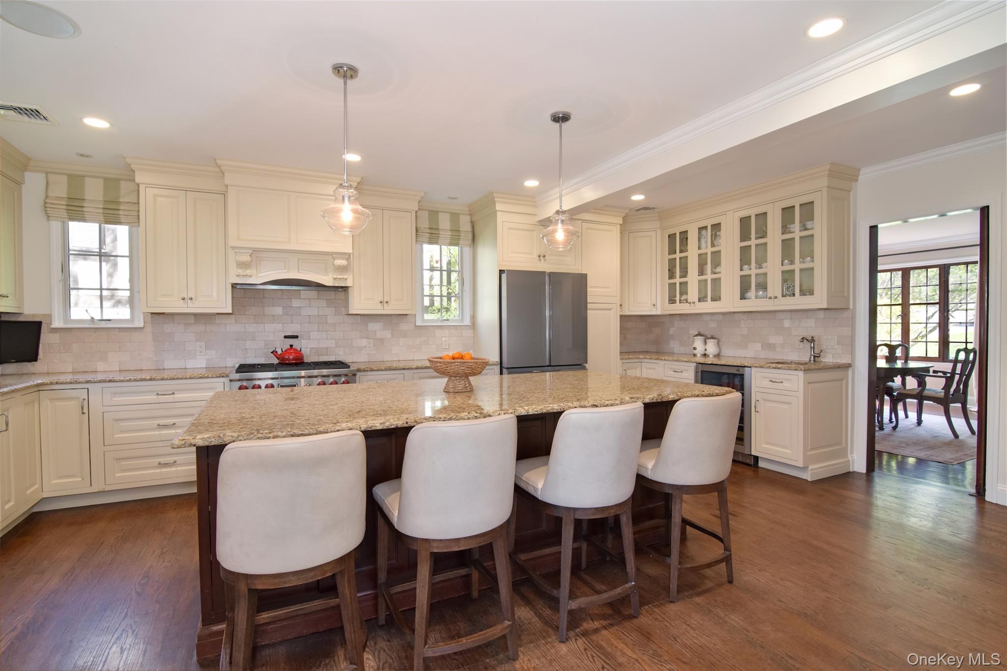 41 Summit Avenue Bronxville, NY 10708 - Photo 8 of 30