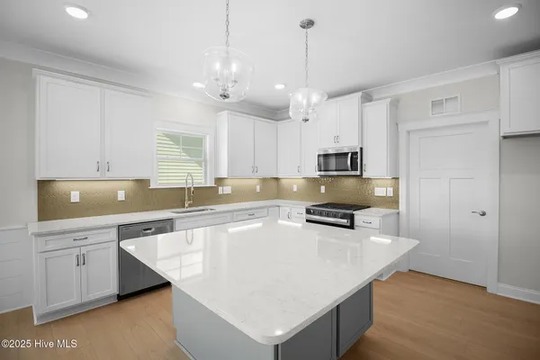 $579,990 | 201 Windswept Lane, Beaufort, NC 28516