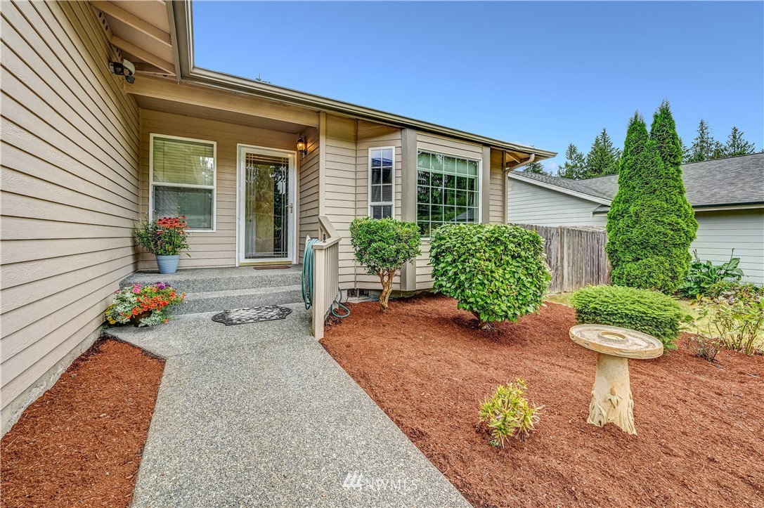 7808 South Lake Ketchum Road Stanwood, WA 98292 - Photo 3 of 22 Gallery Image 3