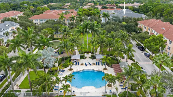 $325,000 | 225 Murcia Drive, Unit 109, Jupiter, FL 33458