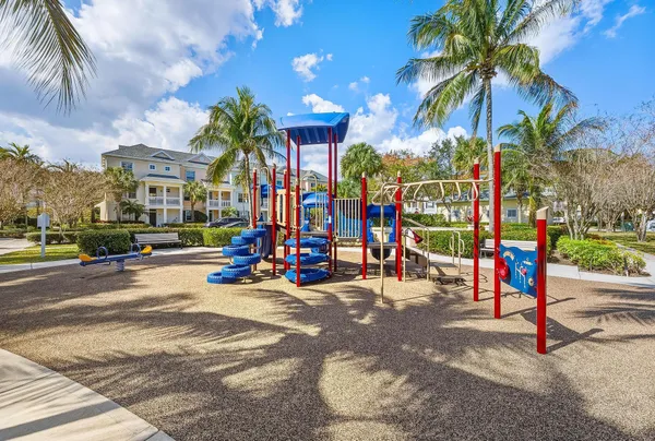 $325,000 | 225 Murcia Drive, Unit 109, Jupiter, FL 33458