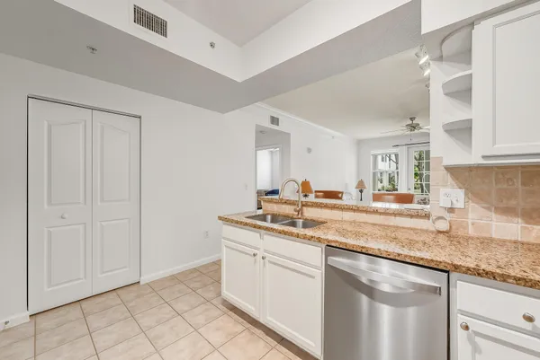 $325,000 | 225 Murcia Drive, Unit 109, Jupiter, FL 33458