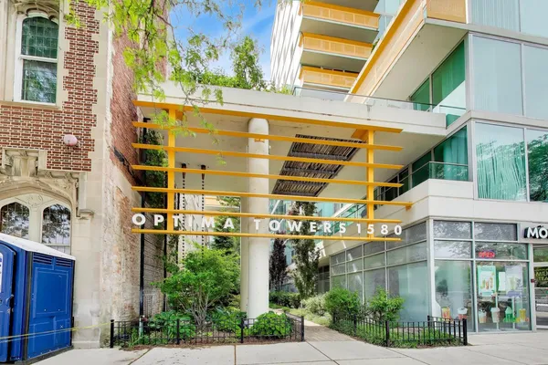 $525,000 | 1580 Sherman Avenue, Unit PH6, Evanston, IL 60201