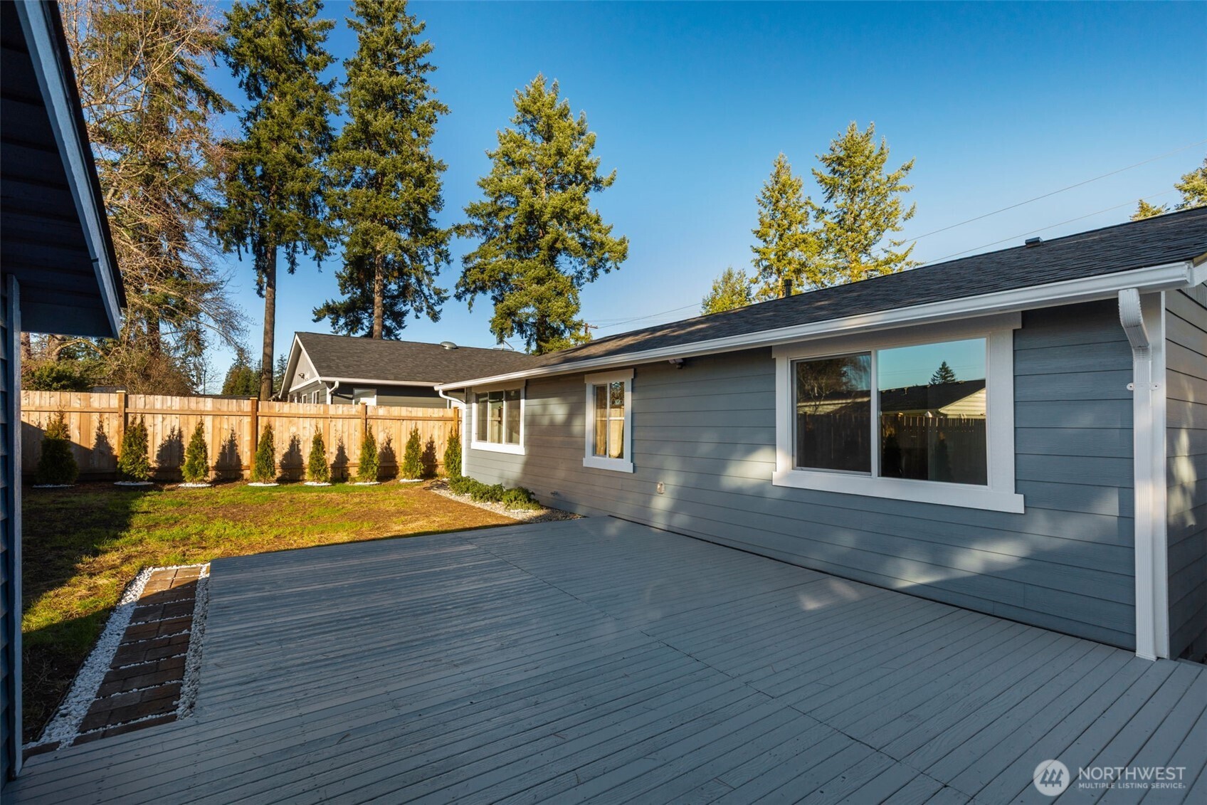 655 Union Avenue Northeast Renton, WA 98059 - Photo 22 of 28