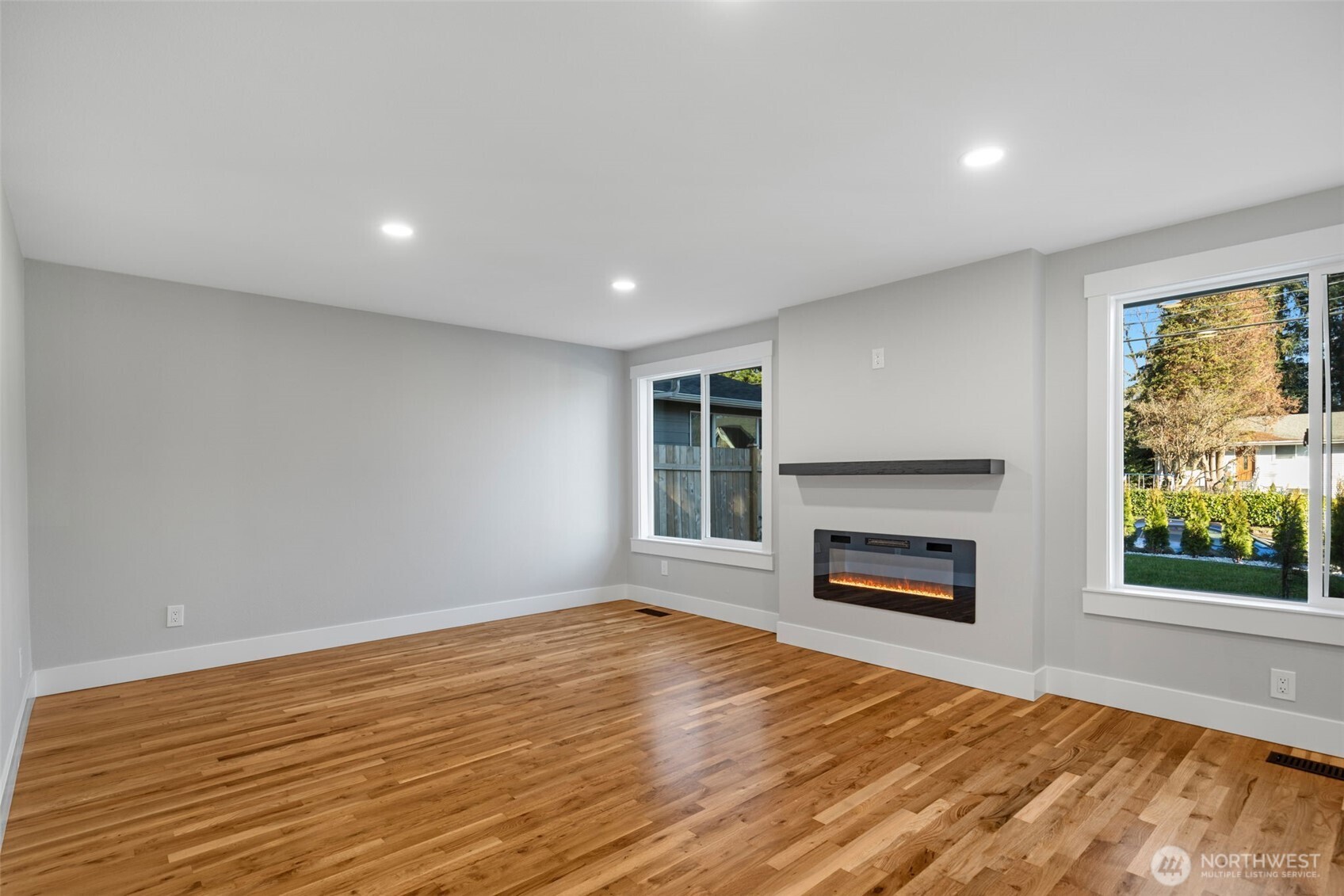 655 Union Avenue Northeast Renton, WA 98059 - Photo 4 of 28