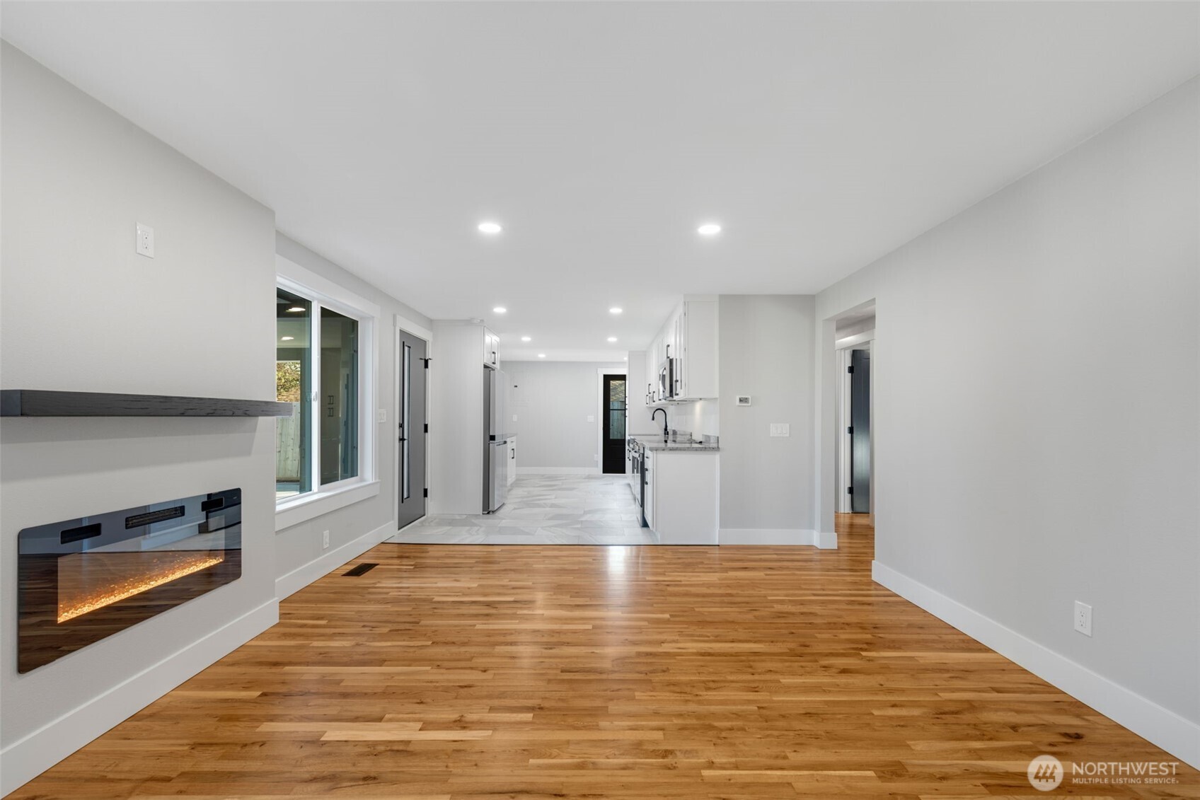 655 Union Avenue Northeast Renton, WA 98059 - Photo 5 of 28