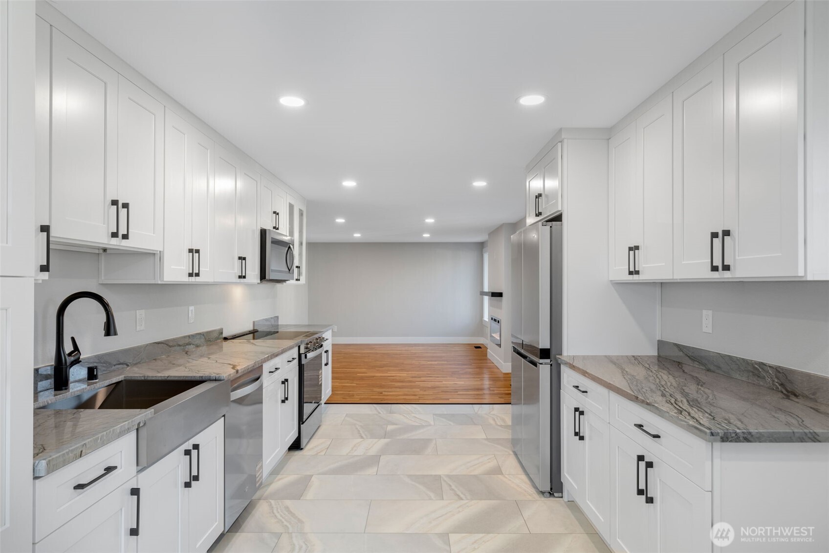 655 Union Avenue Northeast Renton, WA 98059 - Photo 8 of 28