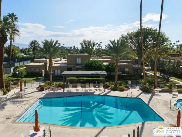 $524,000 | 4881 South Winners Circle, Unit E, Palm Springs, CA 92264