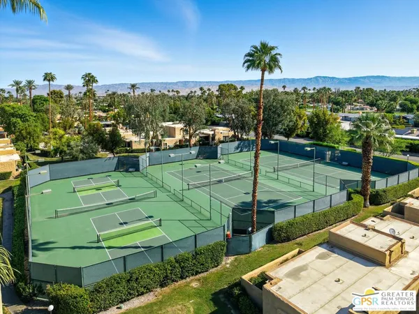 $524,000 | 4881 South Winners Circle, Unit E, Palm Springs, CA 92264