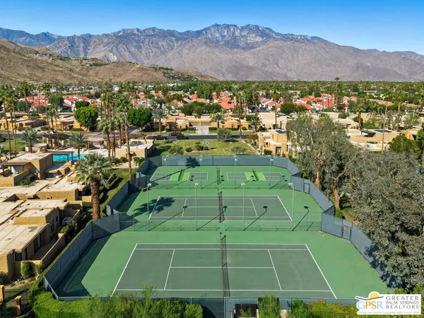 $524,000 | 4881 South Winners Circle, Unit E, Palm Springs, CA 92264