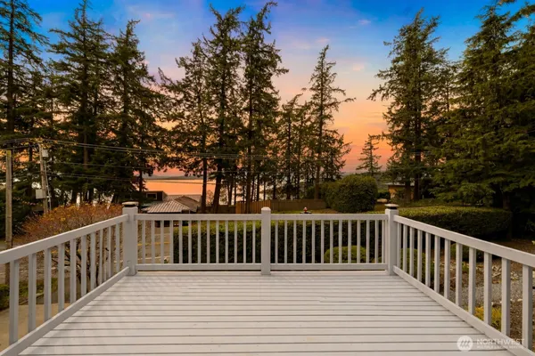 $899,900 | 1348 Chuckanut Mountain Drive, Bellingham, WA 98229